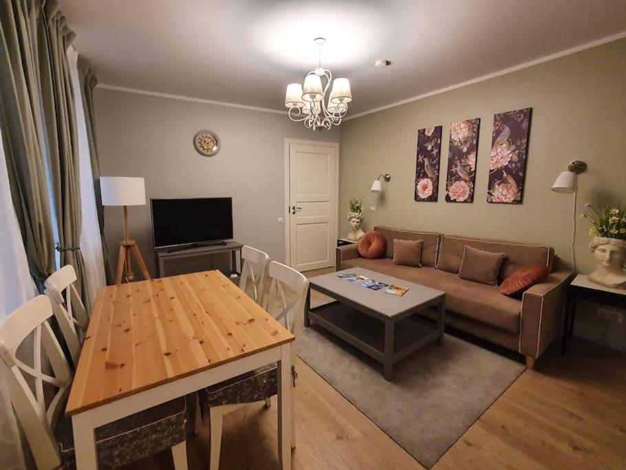 Stylish Apartment In Old Town Рига Екстер'єр фото