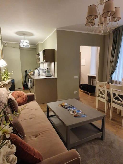 Stylish Apartment In Old Town Рига Екстер'єр фото